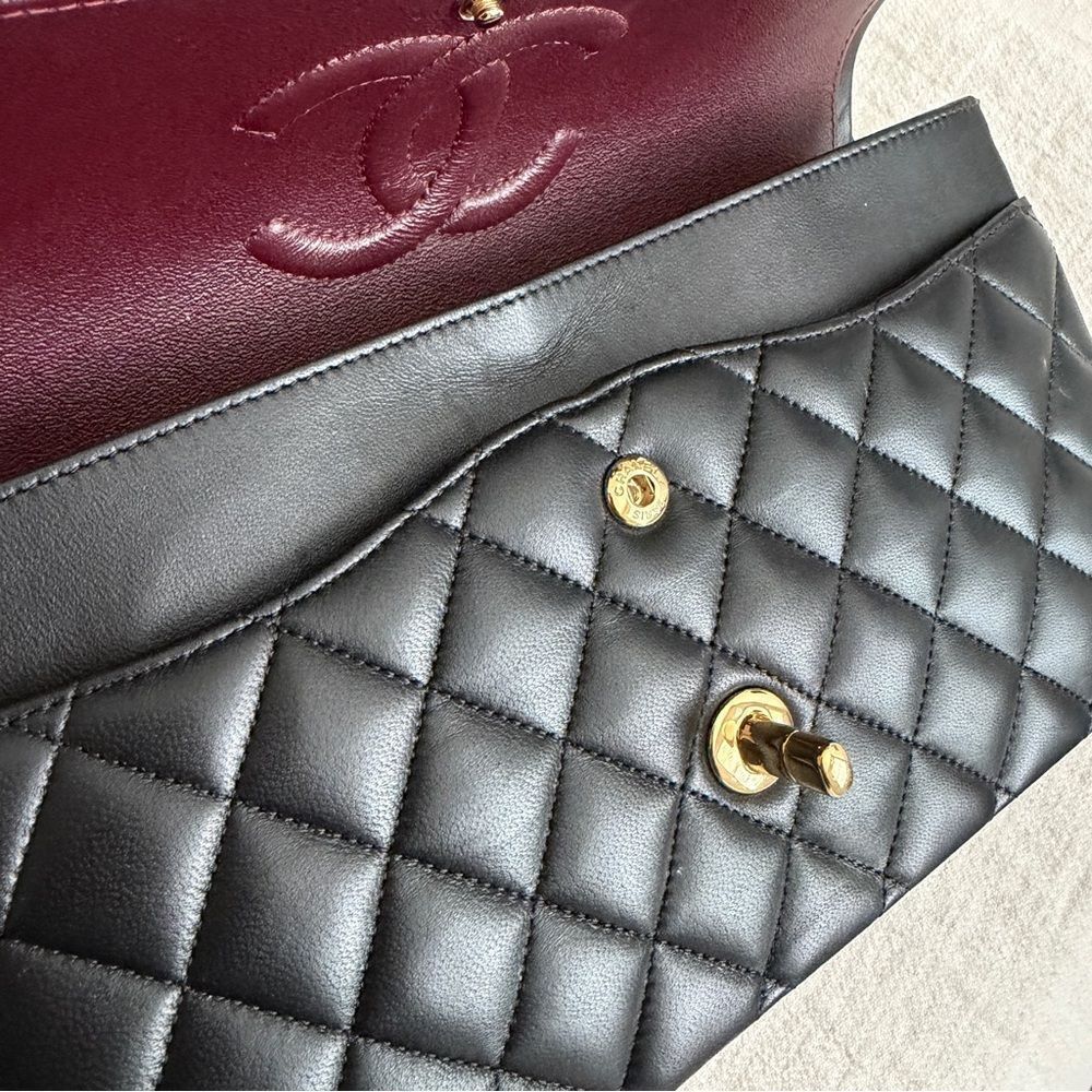 Chanel Classic Double Flap Medium Quilted Lambskin Black with Gold Hardware - Picture 8 of 15
